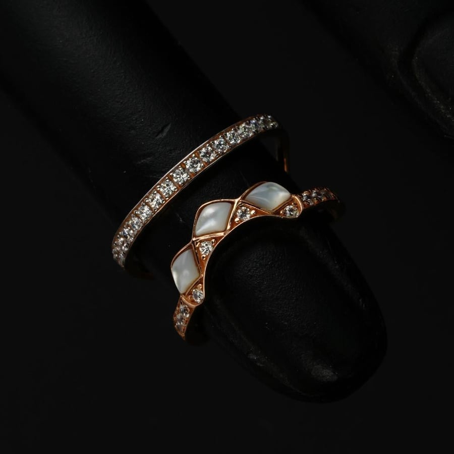 Nail ring 026