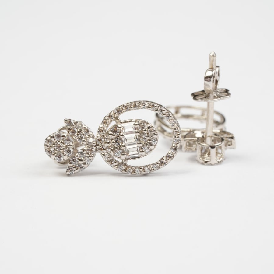 Earring B 046