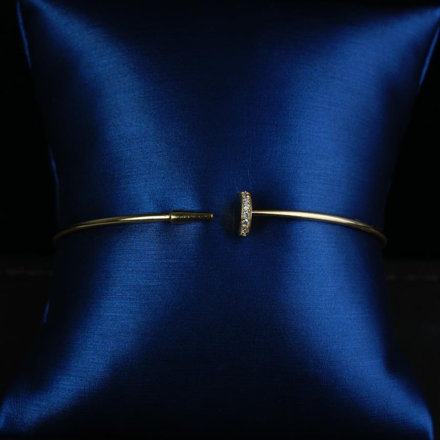 إسوارة Bracelet C 011
