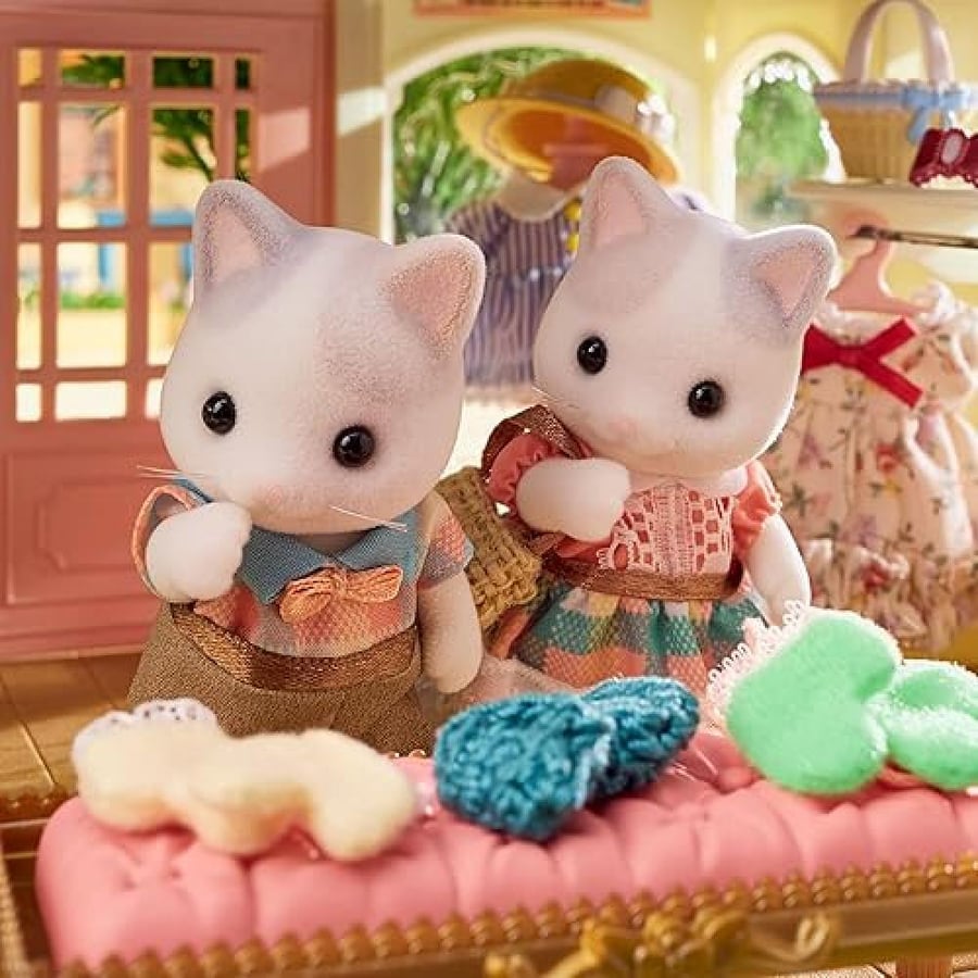 [حجز] سيلفانين فاملي مجموعة عائلة القطط لاتيه |  EPOCH Sylvanian Families FS-52 Latte Cat Family Dolls