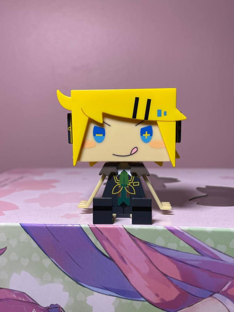 [ شحن فوري ] لين كاغامين مجسم قرافيك ( بدون كرتون ! )  Good Smile Vocaloid Kagamine Len Graphig ++ 2012 Winter HappyKuji Anime Figure