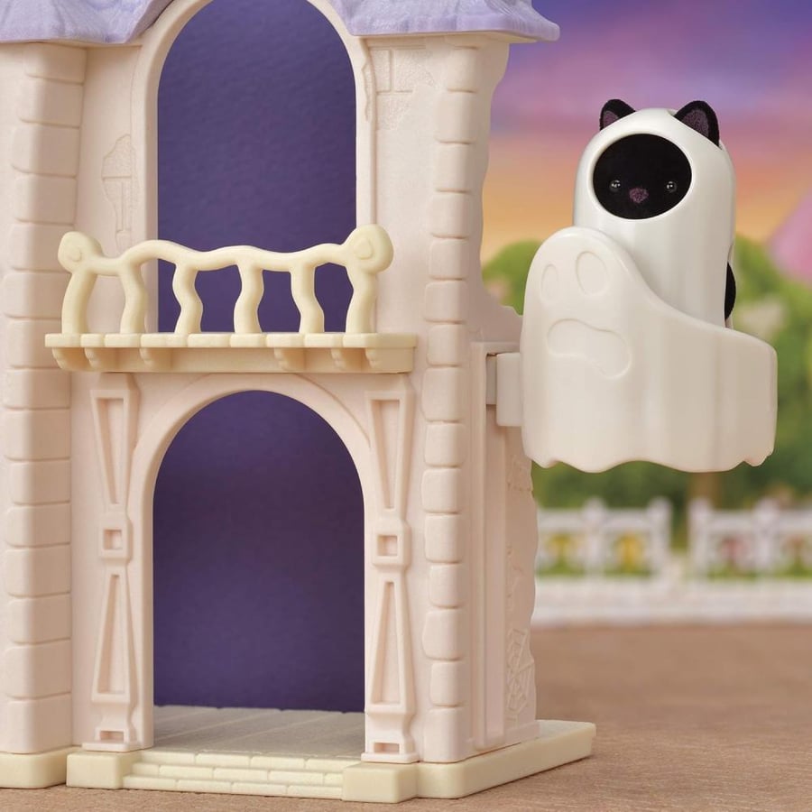 [حجز-يصل خلال شهر ] بيت الاشباح المرعب مع قط اسود لطيف من سيلفانيان فاميليز | Sylvanian Families Amusement Park Attraction 【 Thrilling Haunted House Set 】