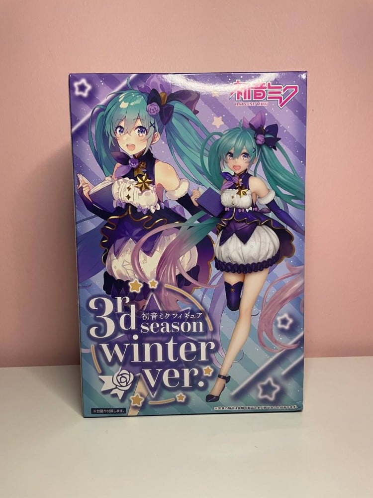 [ شحن فوري ] هاتسوني ميكو اصدار الشتاء | Hatsune Miku - 3rd Season Winter ver. (Taito)