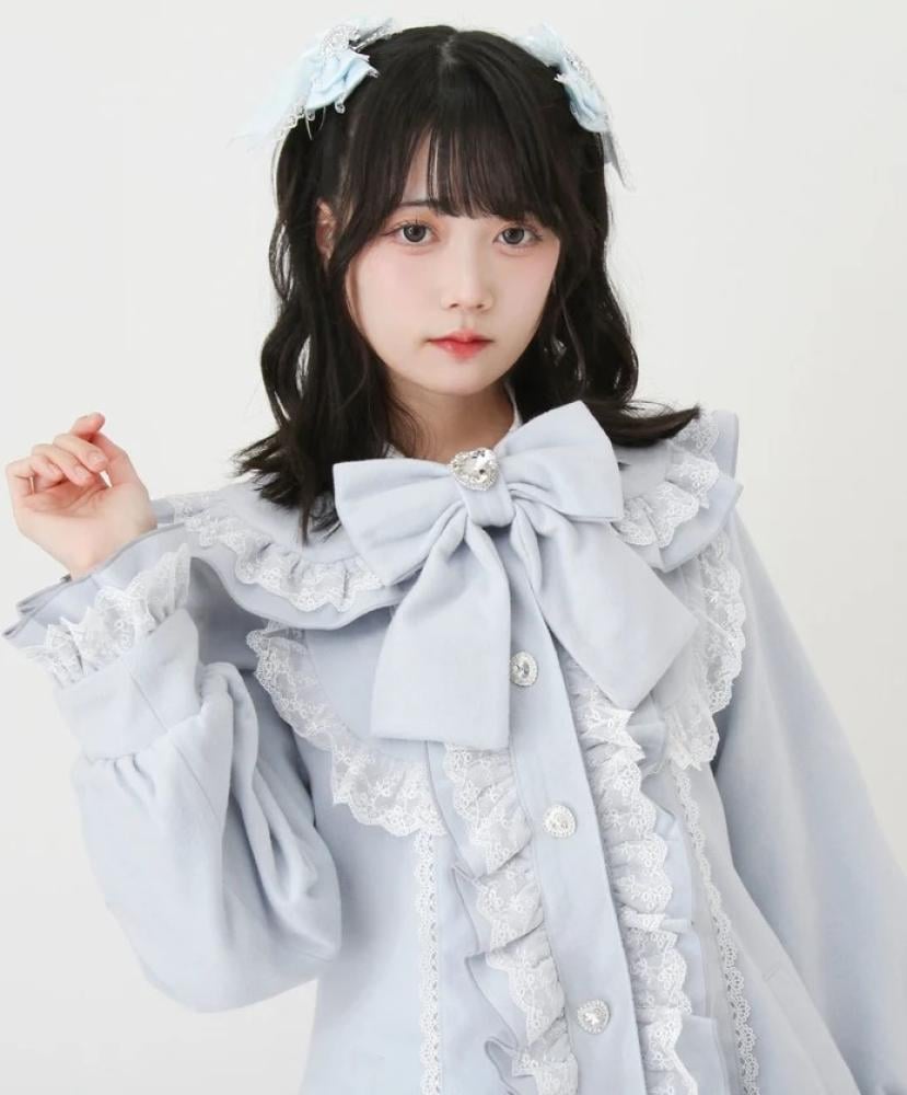 [حجز - قادمة خلال 4 اسابيع] معطف جيراي كي بقصة A-Line وفيونكة | Jirai Kei Round Collar Yoke Ribbon Frill Coat