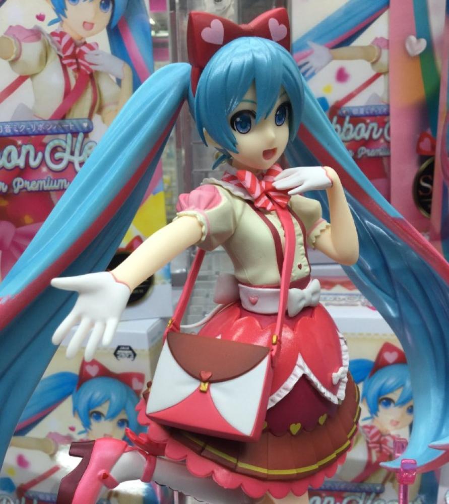 [شحن فوري] هاتسوني ميكو اصدار الفيونكات | Vocaloid Super Premium Miku Hatsune (Ribbon x Heart) Figure