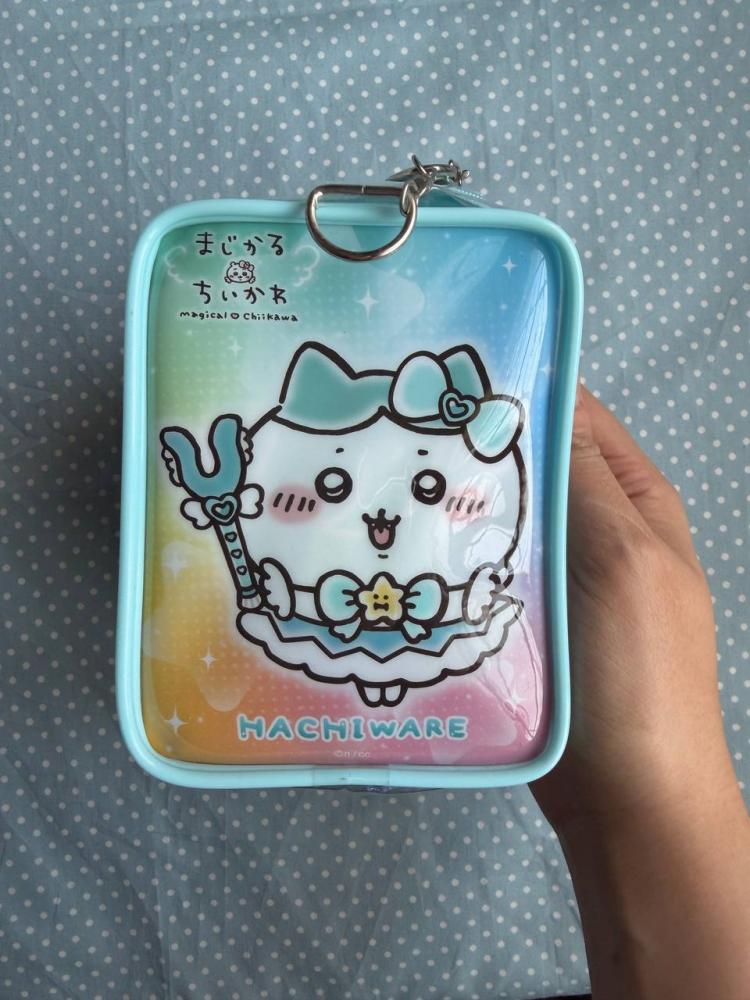 [شحن فوري]   تشيكاوا (هاتشيوير ) دمية قطنية مع الحقيبة | chiikawa ( hachiware ) plush with bag
