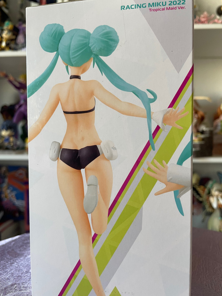 هاتسوني ميكو | hatsune miku swim suit