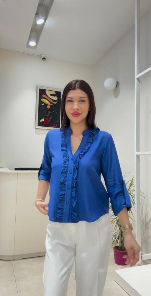 قميص ناعم بأكمام قابلة للطي بشكل ياقة V مميزة - لون ازرق - صناعة تركية - 202563