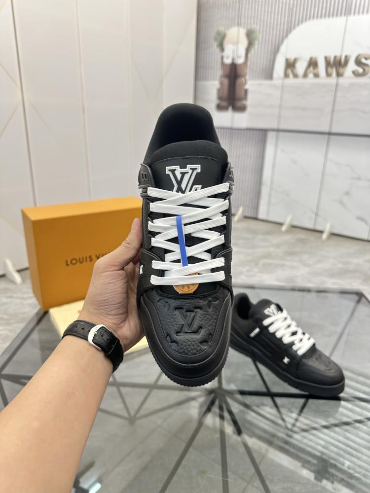 حذاء سنيكر لويس فيتون ترينر LV Trainer للجنسين