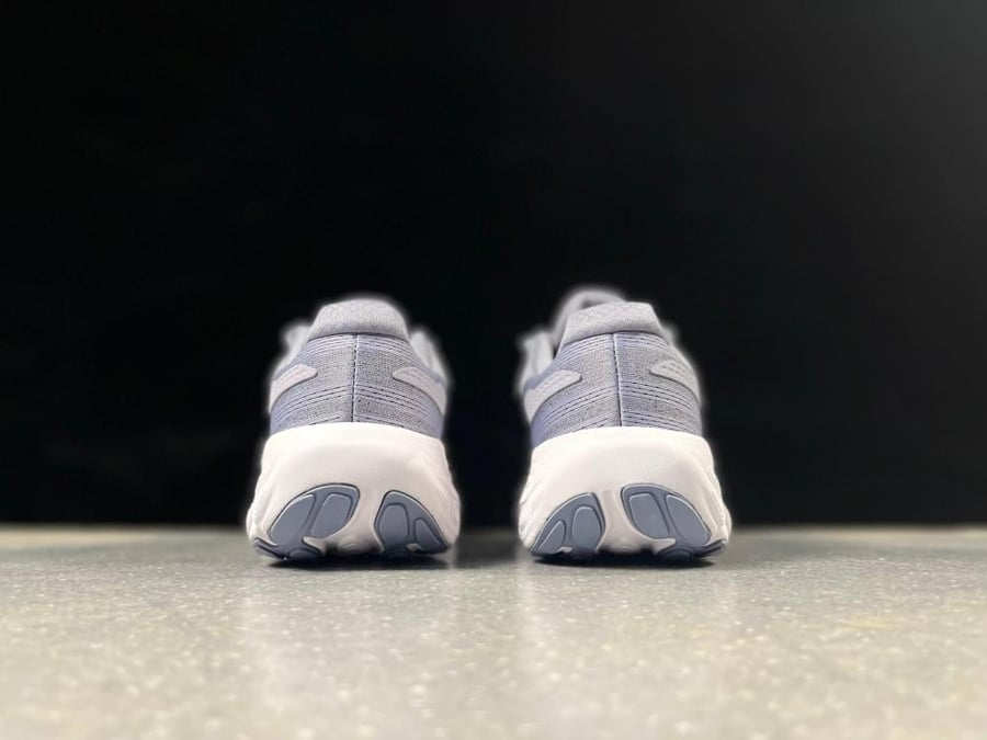 نيوبالانس 1080V14