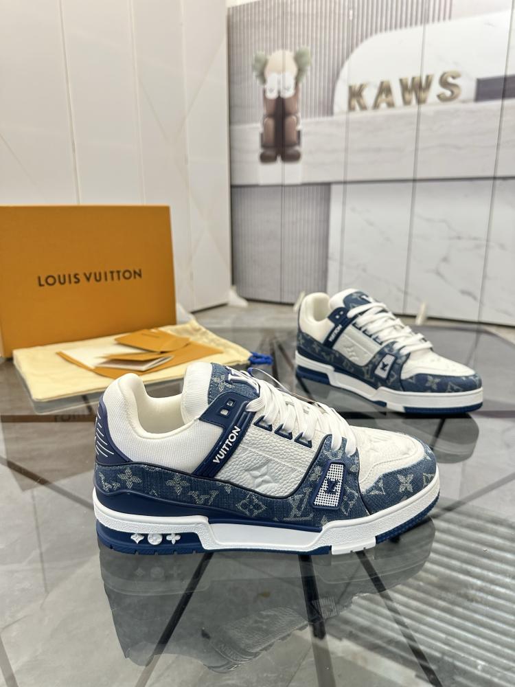حذاء سنيكر لويس فيتون ترينر LV Trainer للجنسين