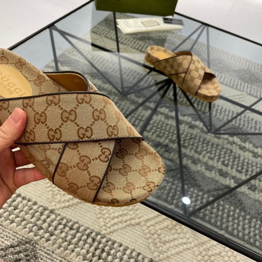 صندل جوتشي رجالي