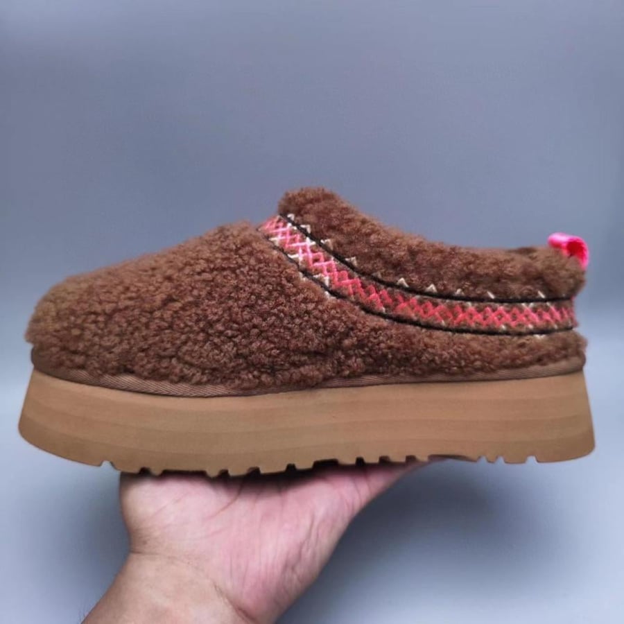 سليبر UGG شتويفرو بني