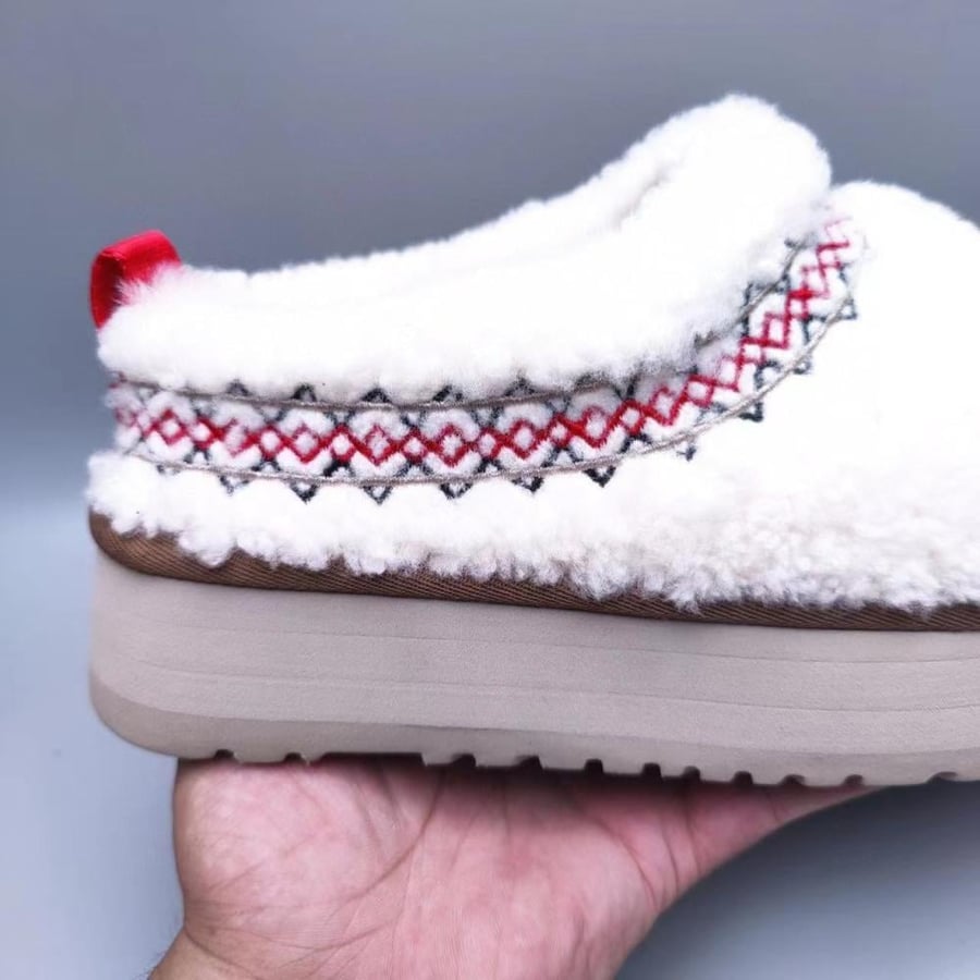 سليبر UGG شتوي فرو ابيض