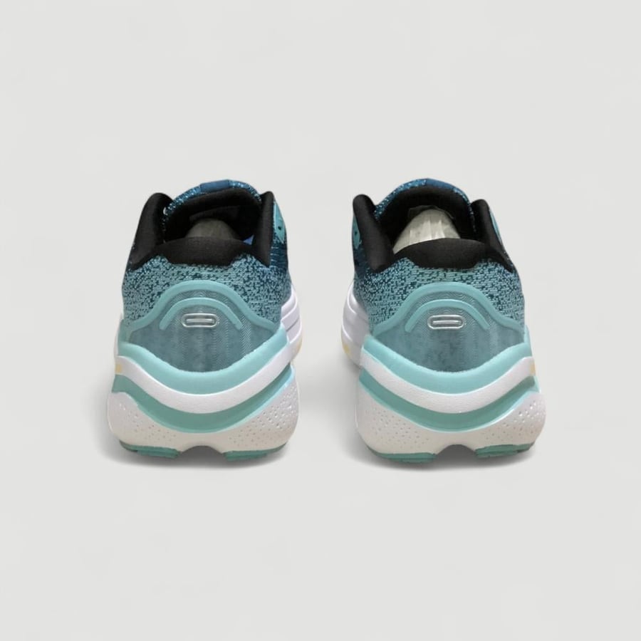 حذاء بروكس جوست ماكس Brooks Ghost Max 2