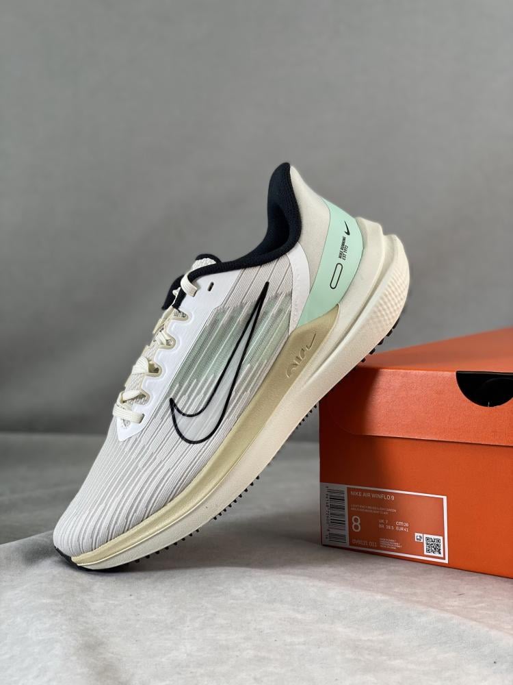 حذاء نايك Air zoom winflo 9