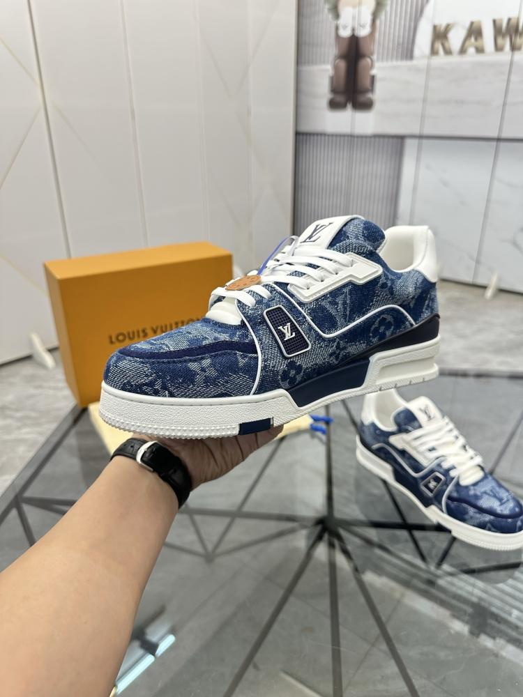 حذاء سنيكر لويس فيتون ترينر LV Trainer للجنسين