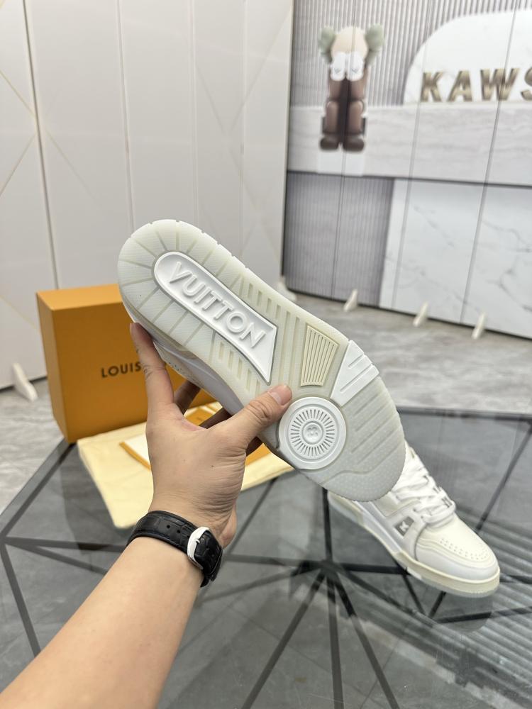 حذاء سنيكر لويس فيتون ترينر LV Trainer للجنسين