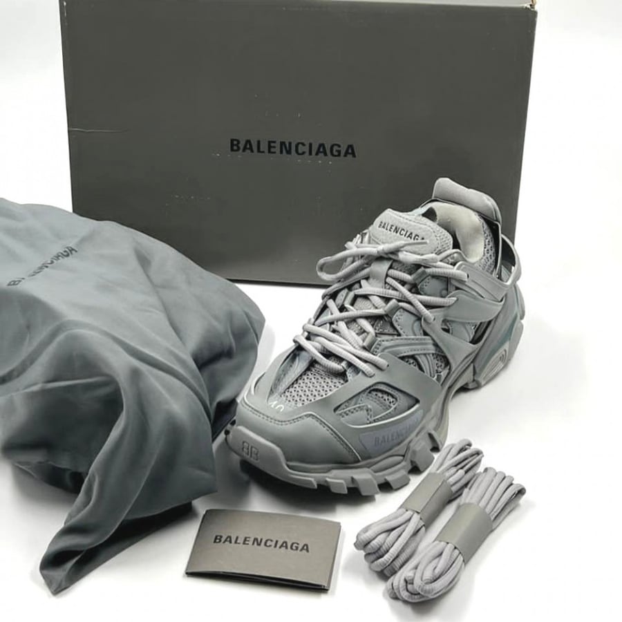 حذاء BALANCIAGA