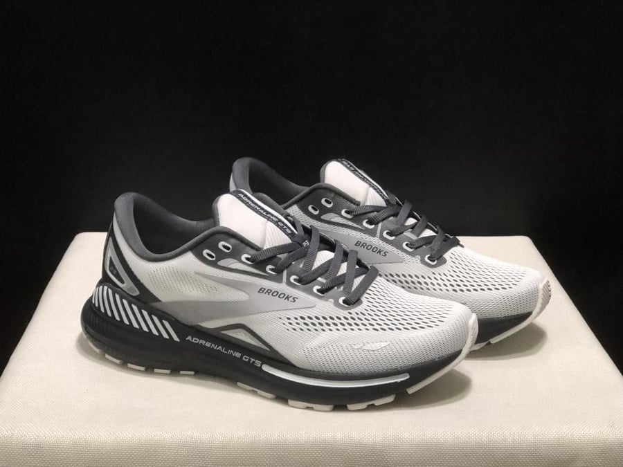 حذاء بروكس ادرينالين Brooks Adrenaline GT23