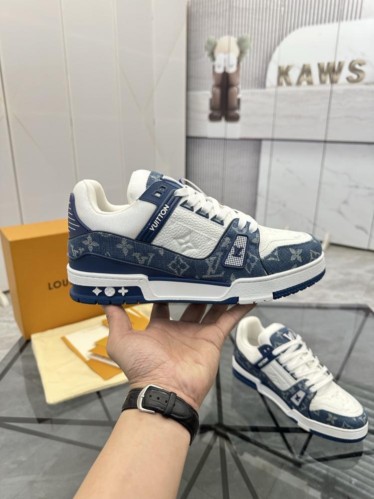 حذاء سنيكر لويس فيتون ترينر LV Trainer للجنسين