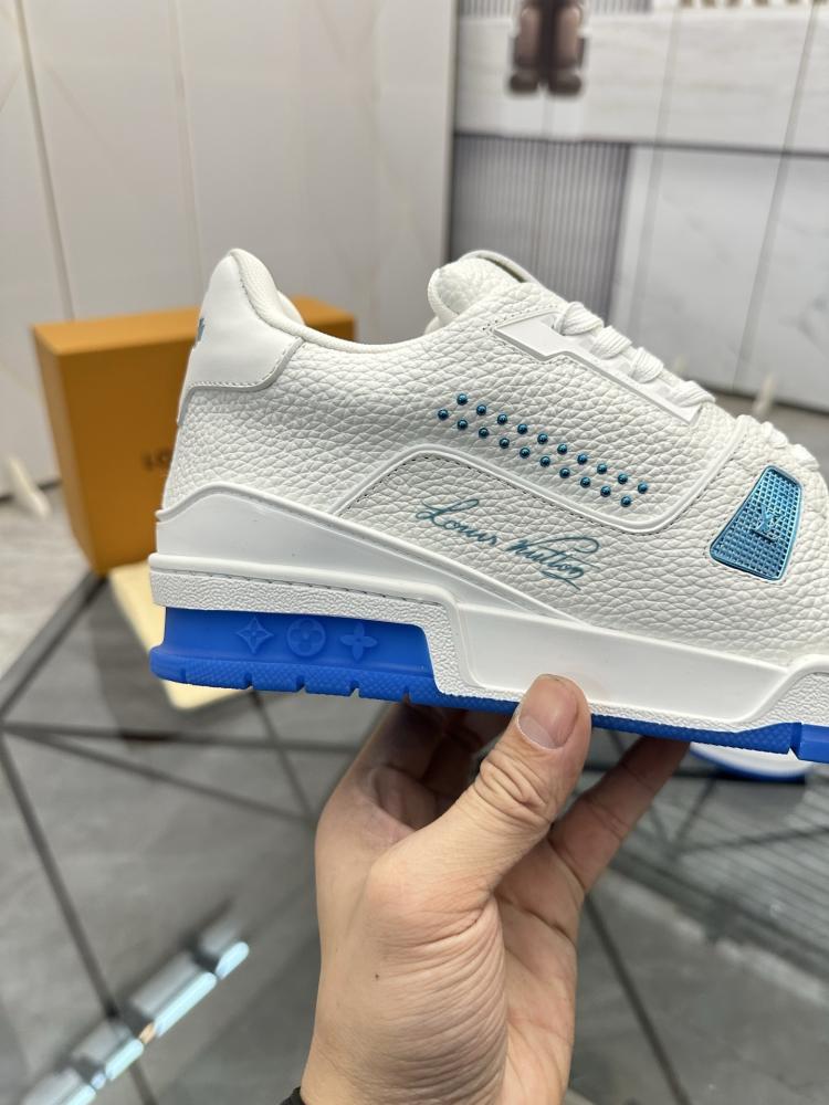 حذاء سنيكر لويس فيتون ترينر LV Trainer للجنسين