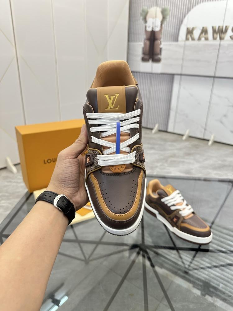 حذاء سنيكر لويس فيتون ترينر LV Trainer للجنسين