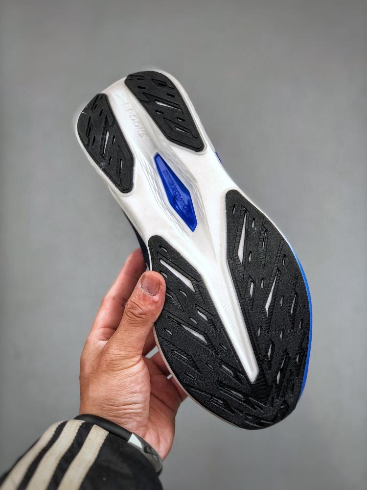 حذاء بروكس هايبرون ماكس  Brooks Hyperion Max 2