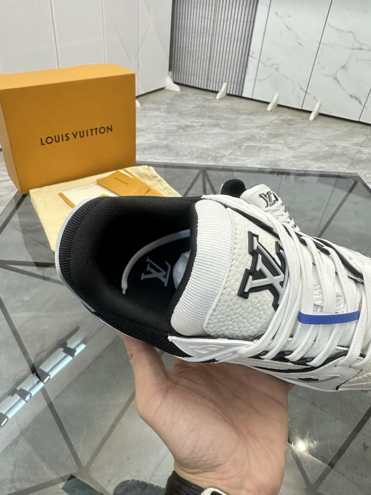 حذاء سنيكر لويس فيتون ترينر LV Trainer للجنسين