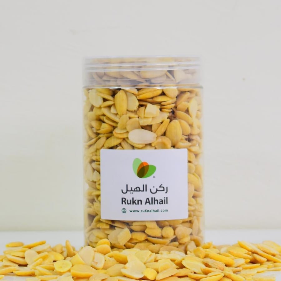 لوز أمريكي أنصاف  ( كرتون )