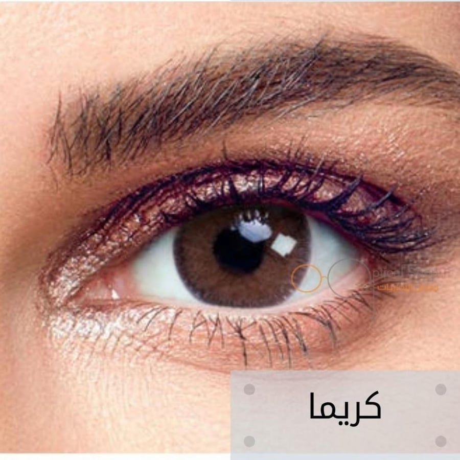 عدسات انستازيا ملونة