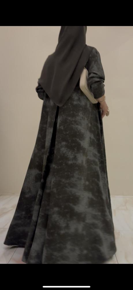 Flowy Abaya