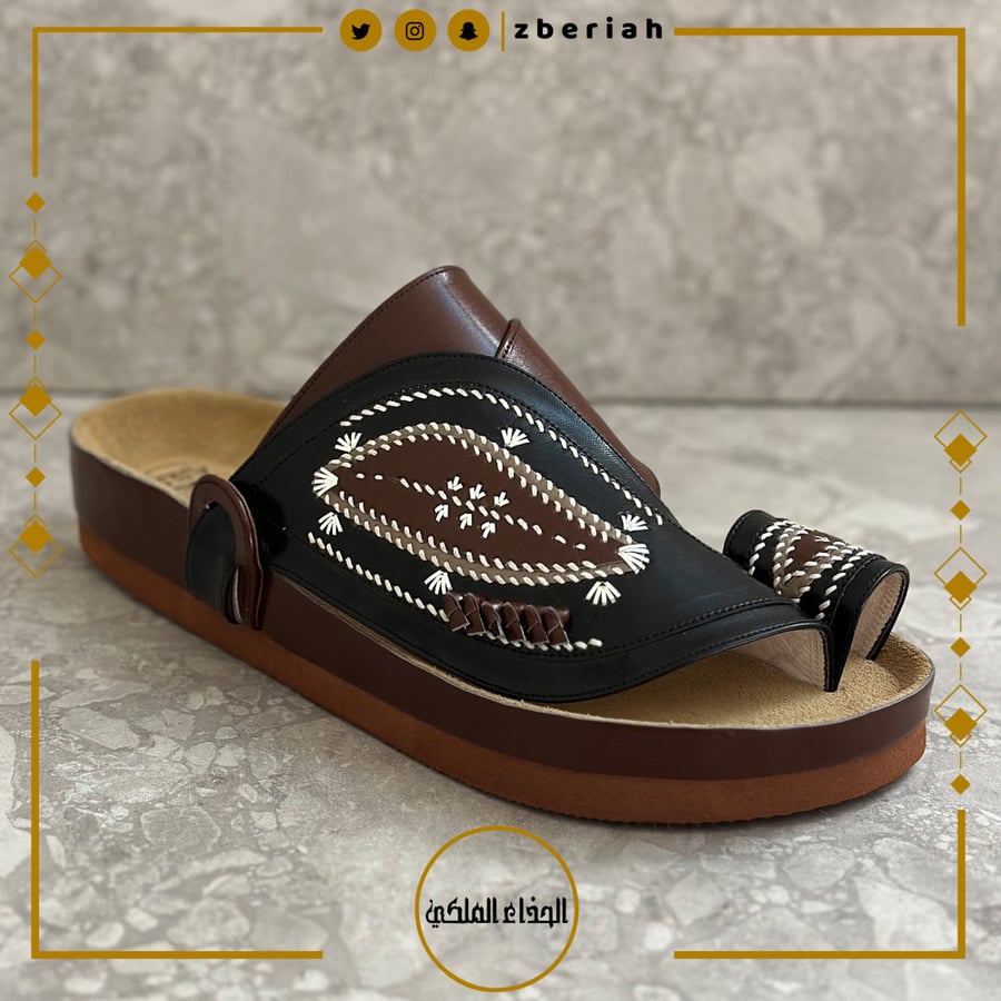 حذاء طبي بني مع أسود تطريز يدوي زري فضي