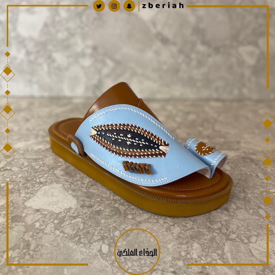 حذاء جملي مع سماوي تطريز يدوي صوف كاان