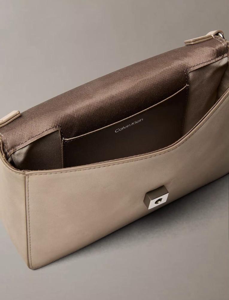 حقيبة Calvin Klein