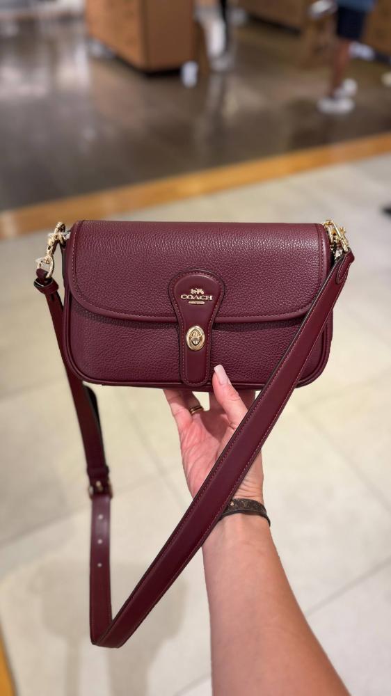 حقيبة COACH
