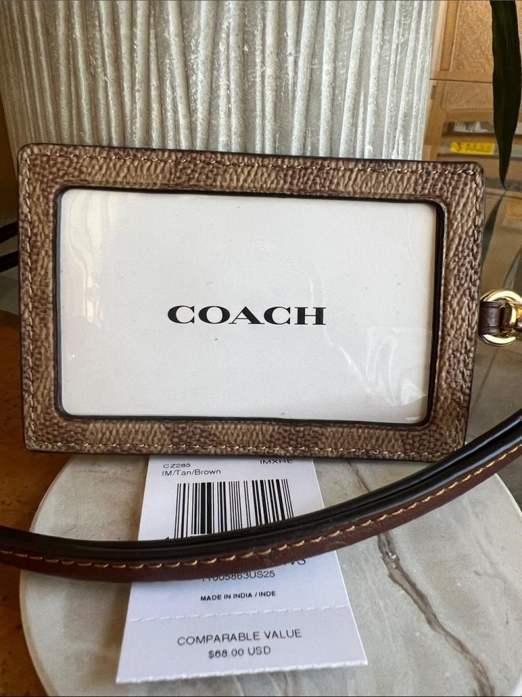 COACH ID Holder