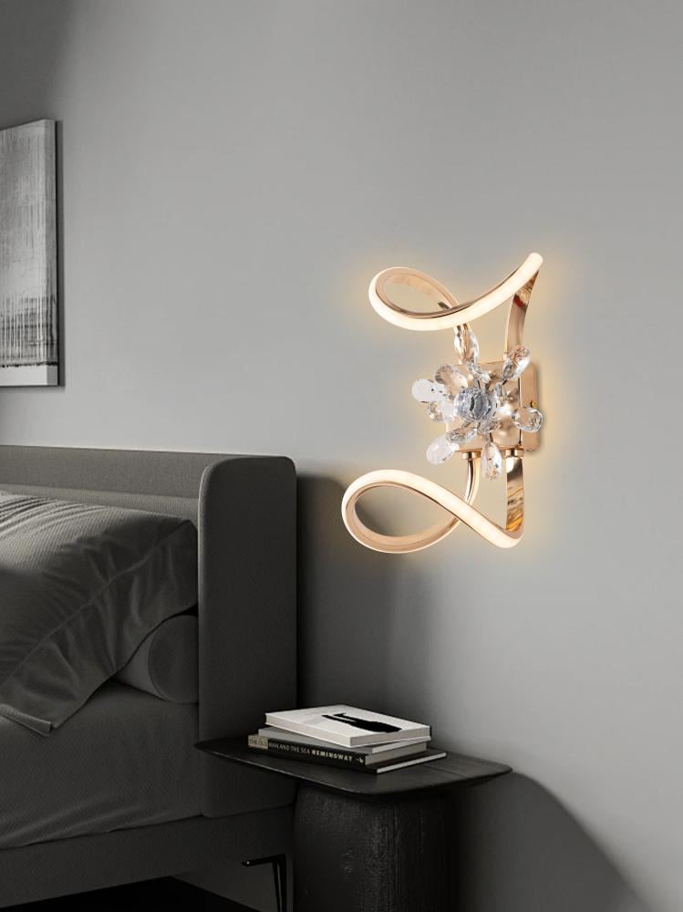 أبليك جداري مودرن لون ذهبي تصميم عصري إضاءة LED قدرة 24 واط