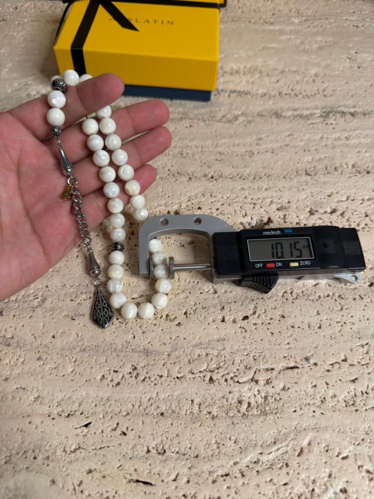 سبحه مصنوعة من أم اللؤلؤ الطبيعيه