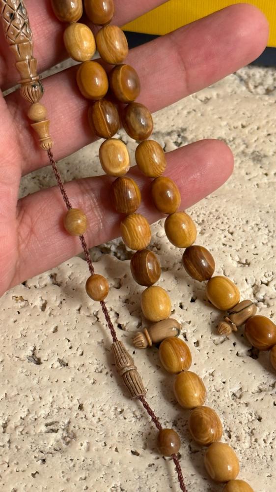 سبحة عاج الماموث المنقرض