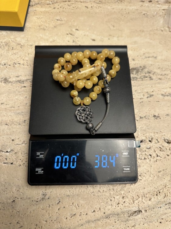 سبحه كهرمان حر شوائب طبيعية