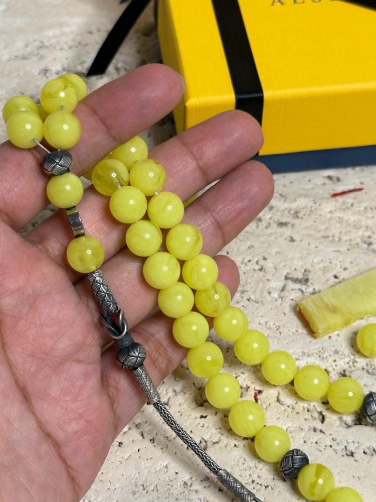 سبحة مصنوعة من بلاطة بكلايت المميزه مع طربزونة فضة وفواصل فضة