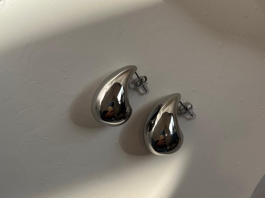 Drop earrings