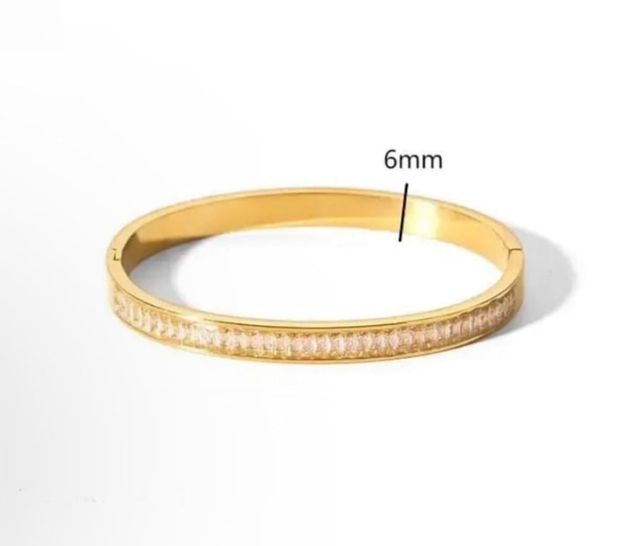 Golden bangles set