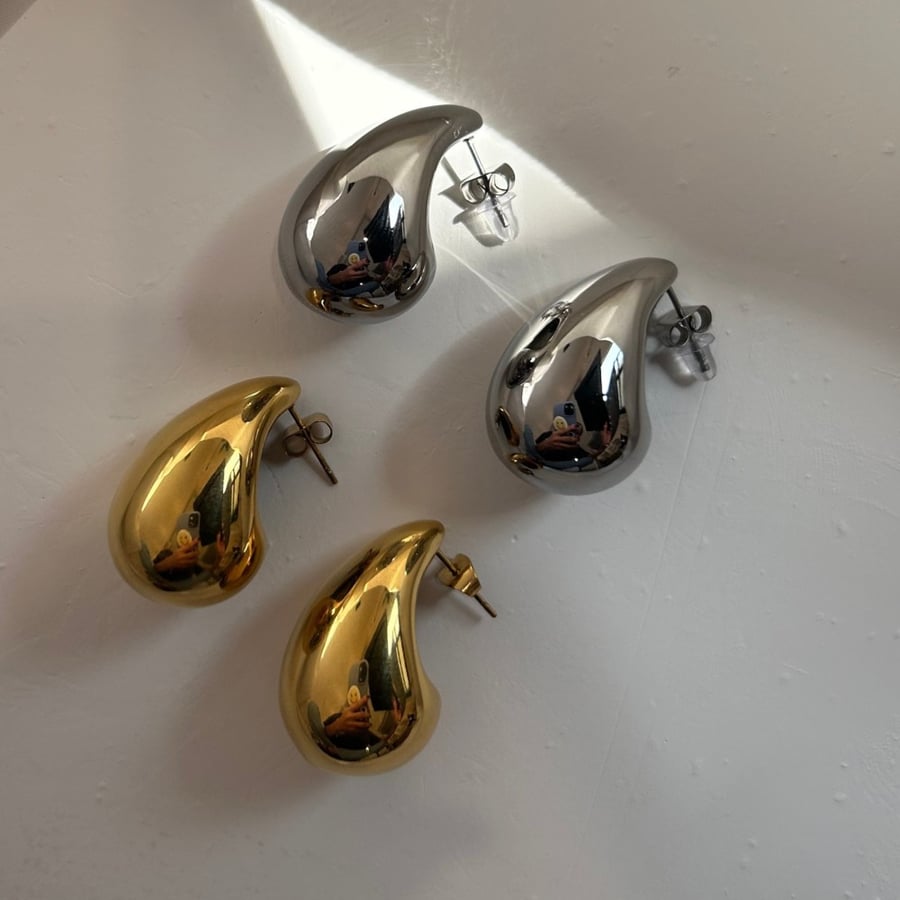 Drop earrings