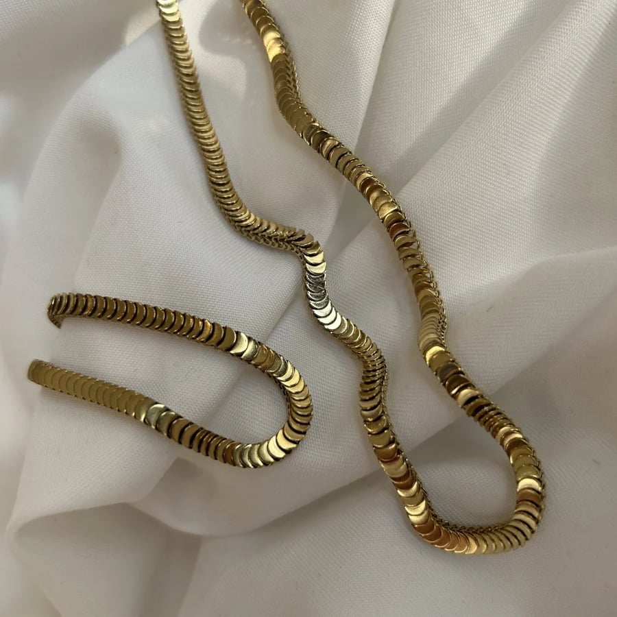 Gold classic chain