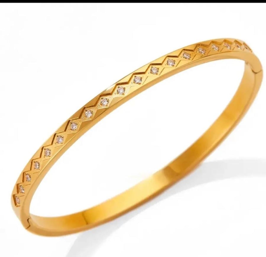 Golden bangles set