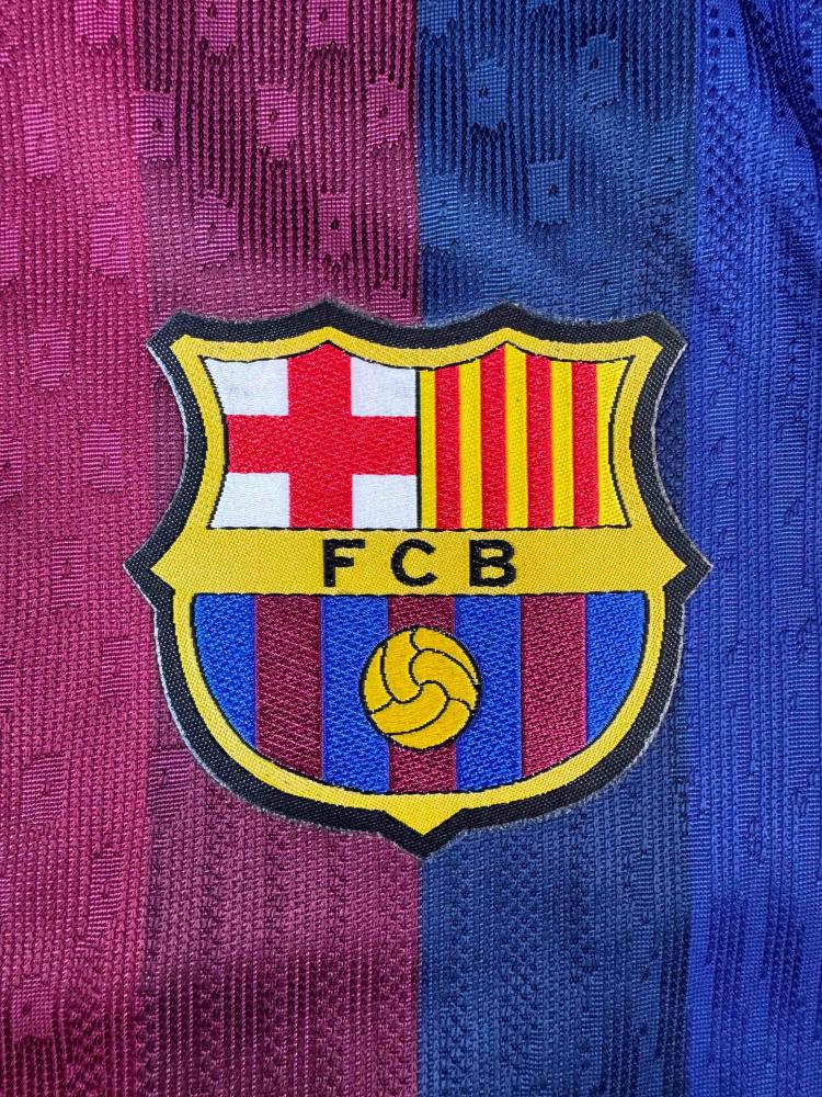 تيشيرت برشلونة الأساسي فئة لاعبين لموسم 2026 - 2027
