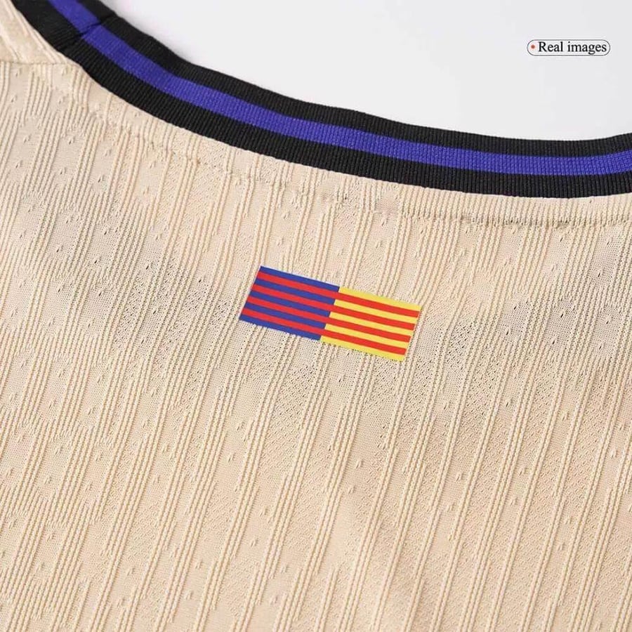 تيشيرت برشلونة الاحتياطي فئة لاعبين لموسم  2026 - 2025