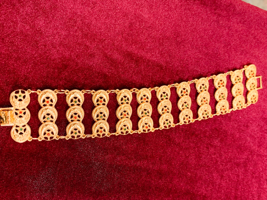 اسوارة نسائي بديل ذهب